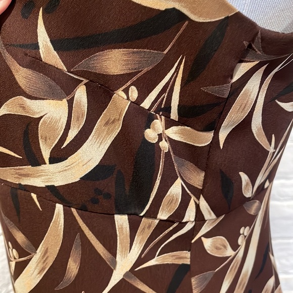 Dress - Picture 5 of 7